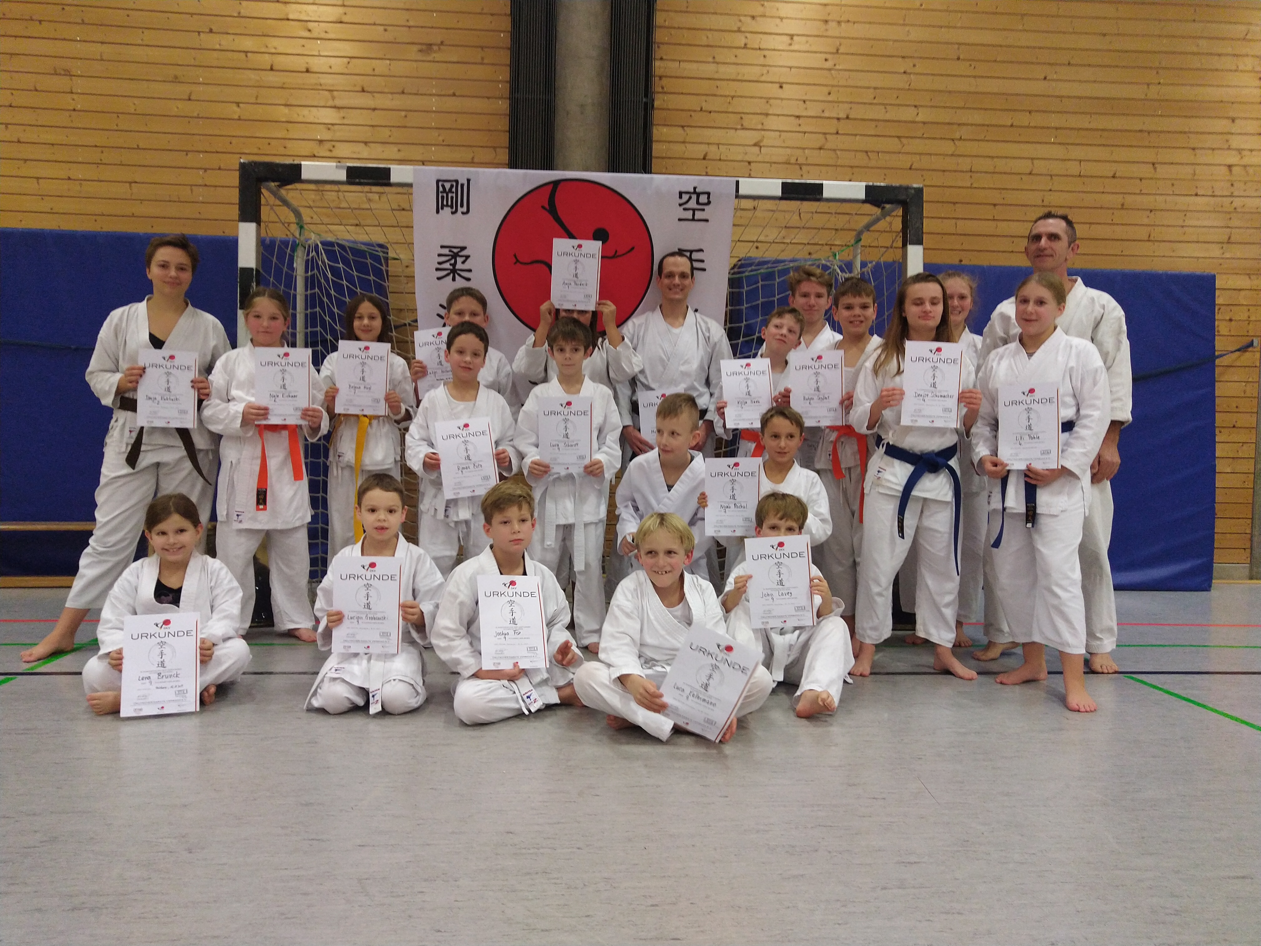 20191216 Karate Herxheim Kyu Pruefung 01